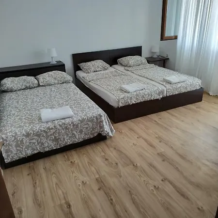 Къща Петрови צ'רנומורץ